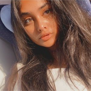 Meet your Posher, Aditi